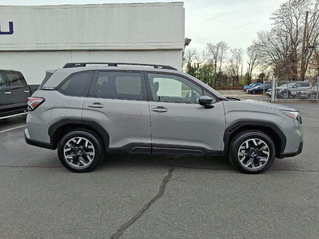 used 2025 Subaru Forester car, priced at $30,991