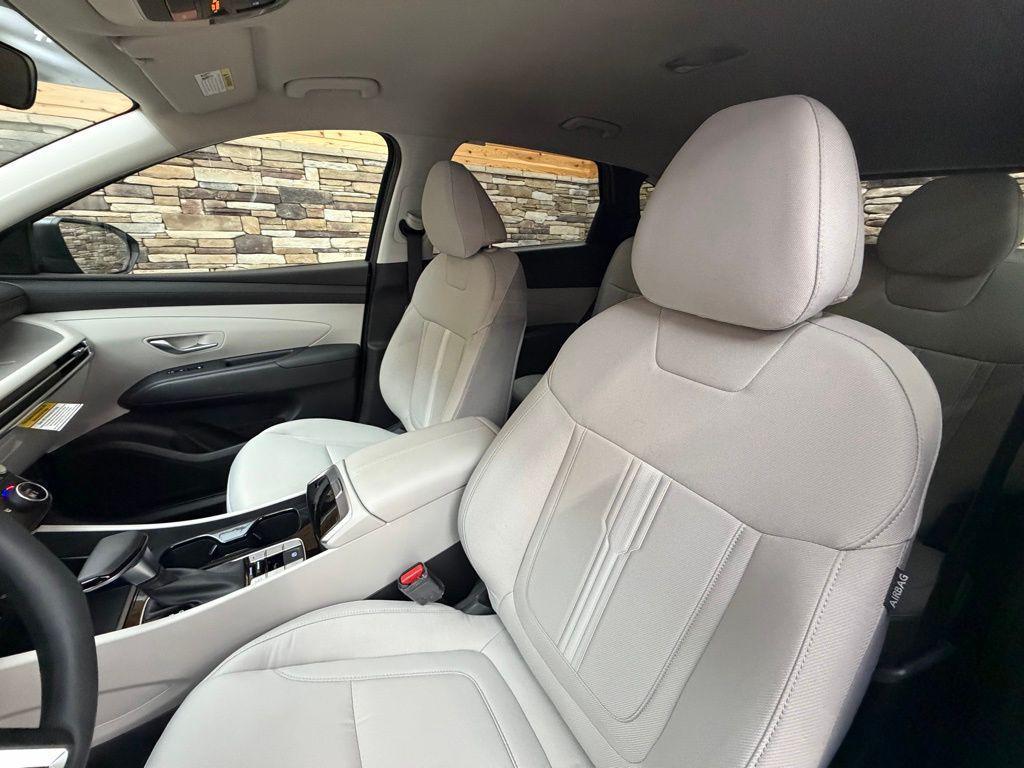 new 2026 Hyundai Tucson car, priced at $32,000