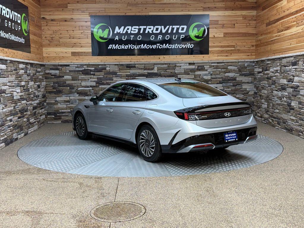 used 2025 Hyundai Sonata Hybrid car, priced at $32,715