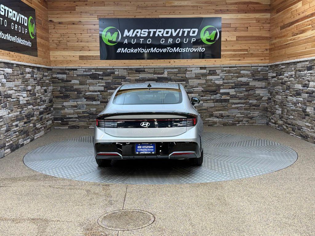 used 2025 Hyundai Sonata Hybrid car, priced at $32,715