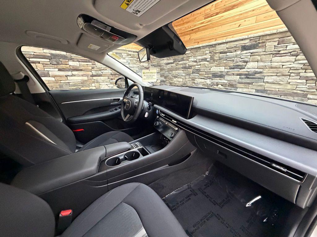 used 2025 Hyundai Sonata Hybrid car, priced at $32,715