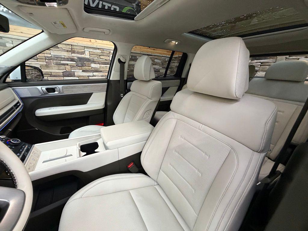 used 2025 Hyundai SANTA FE HEV car, priced at $43,999