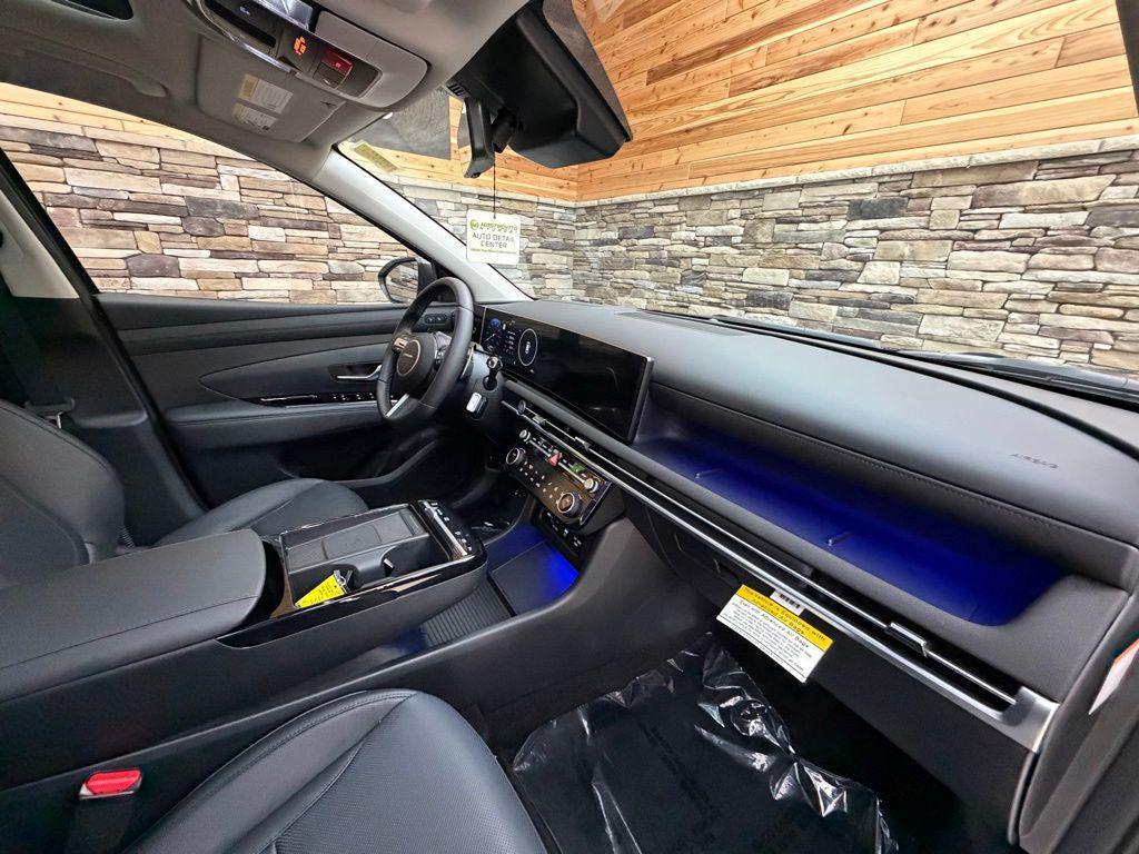 used 2025 Hyundai TUCSON Hybrid car, priced at $43,625