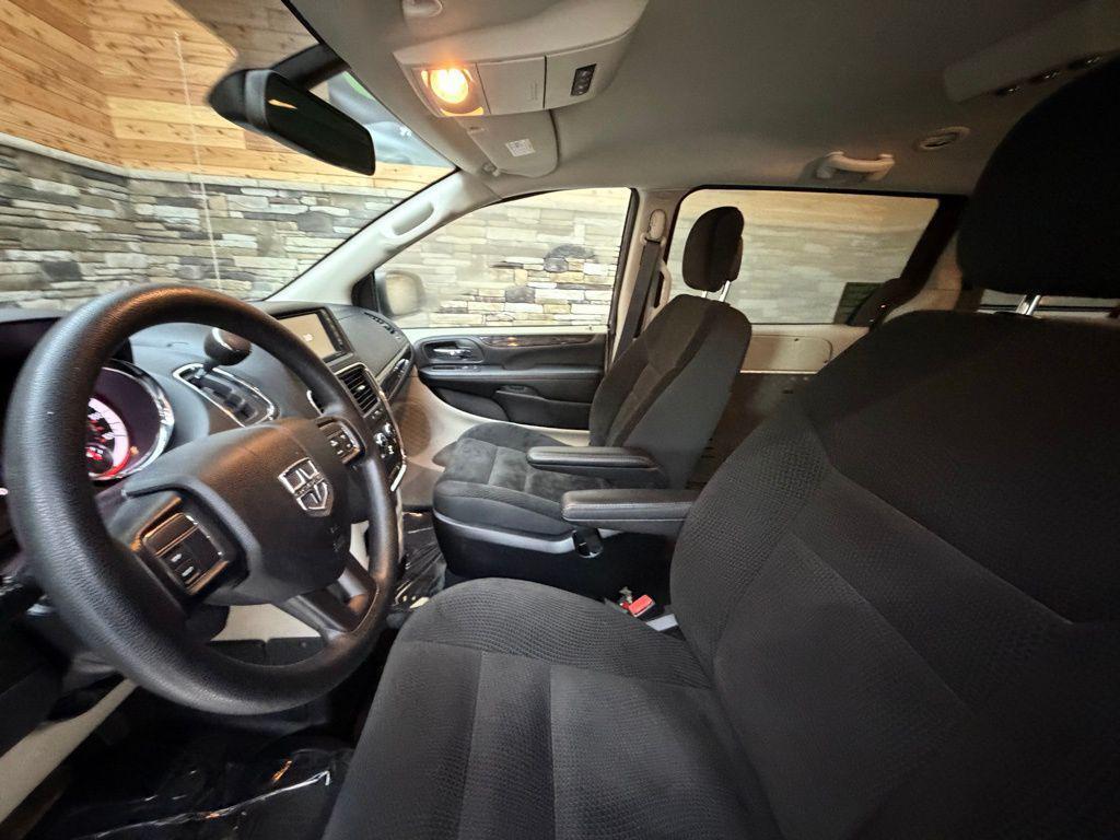 used 2019 Dodge Grand Caravan car