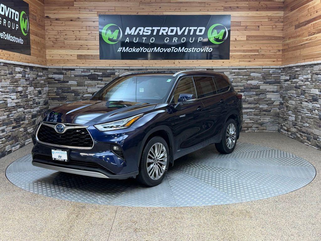 used 2021 Toyota Highlander Hybrid car, priced at $35,499