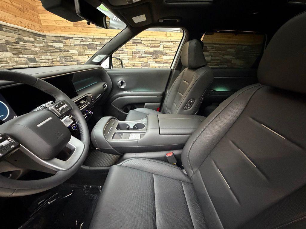 new 2026 Hyundai Palisade Hybrid car, priced at $61,085