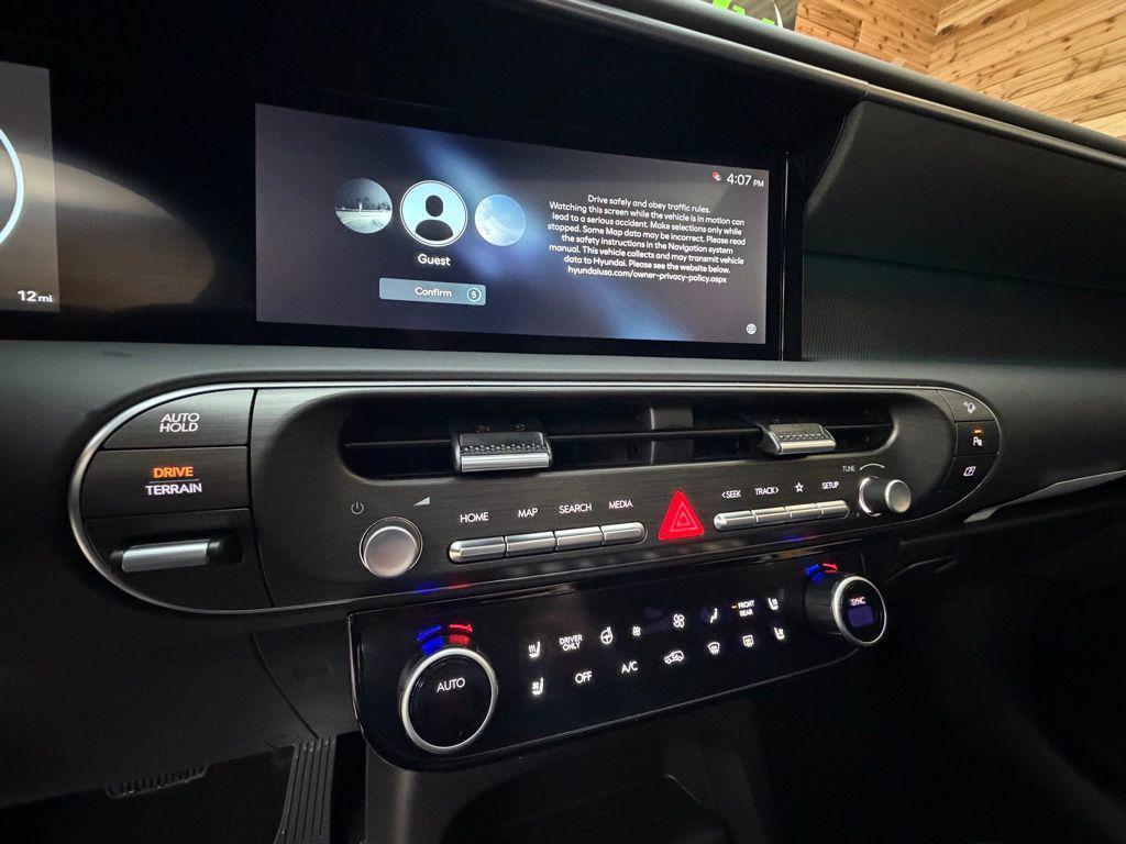 new 2026 Hyundai Palisade Hybrid car, priced at $61,085