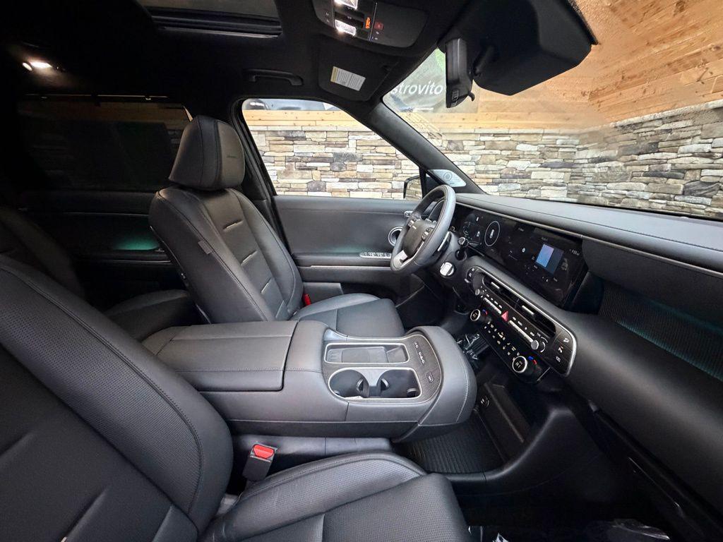 used 2026 Hyundai Palisade Hybrid car, priced at $54,999