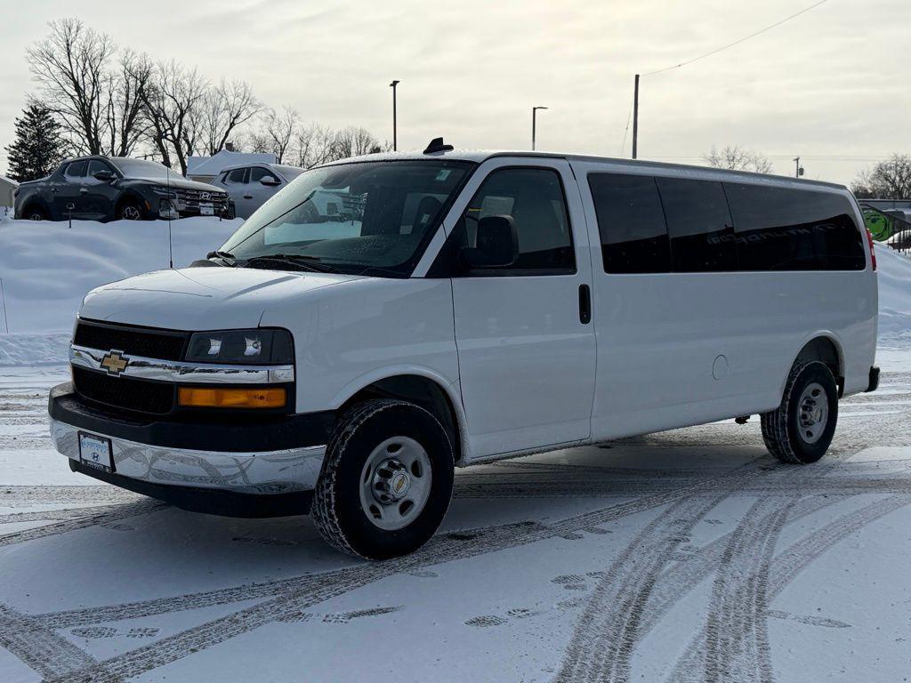 used 2025 Chevrolet Express 3500 car