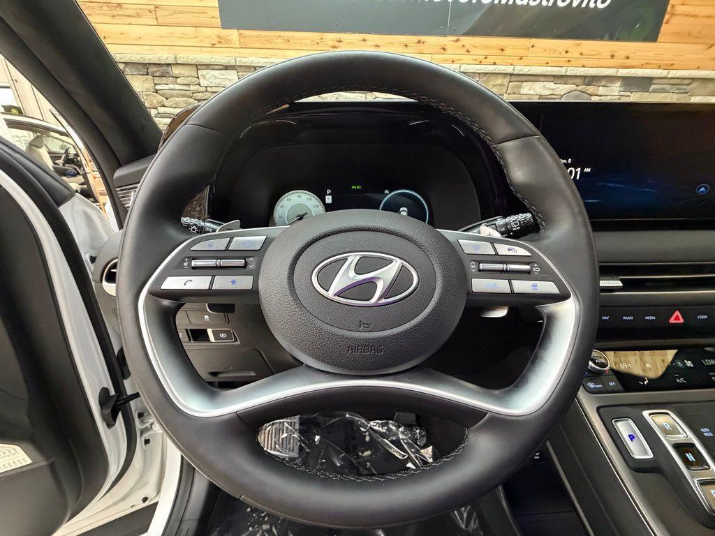 used 2025 Hyundai Palisade car, priced at $56,870