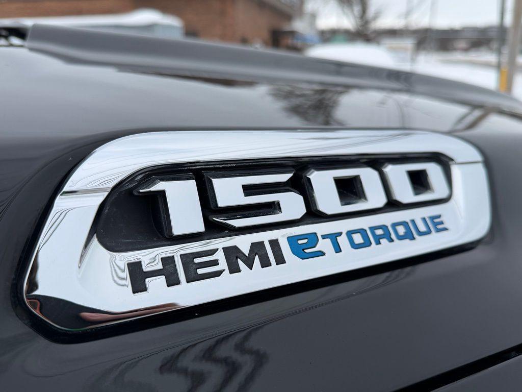 used 2021 Ram 1500 car, priced at $30,999