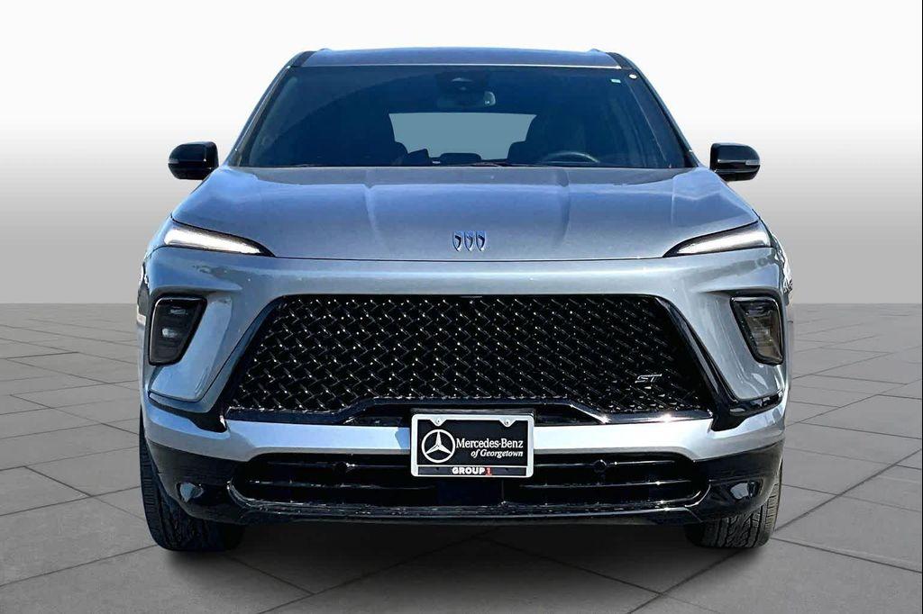 used 2025 Buick Enclave car, priced at $37,589