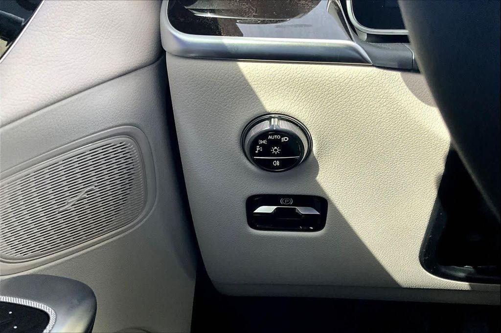 new 2026 Mercedes-Benz GLC 300 car, priced at $54,335