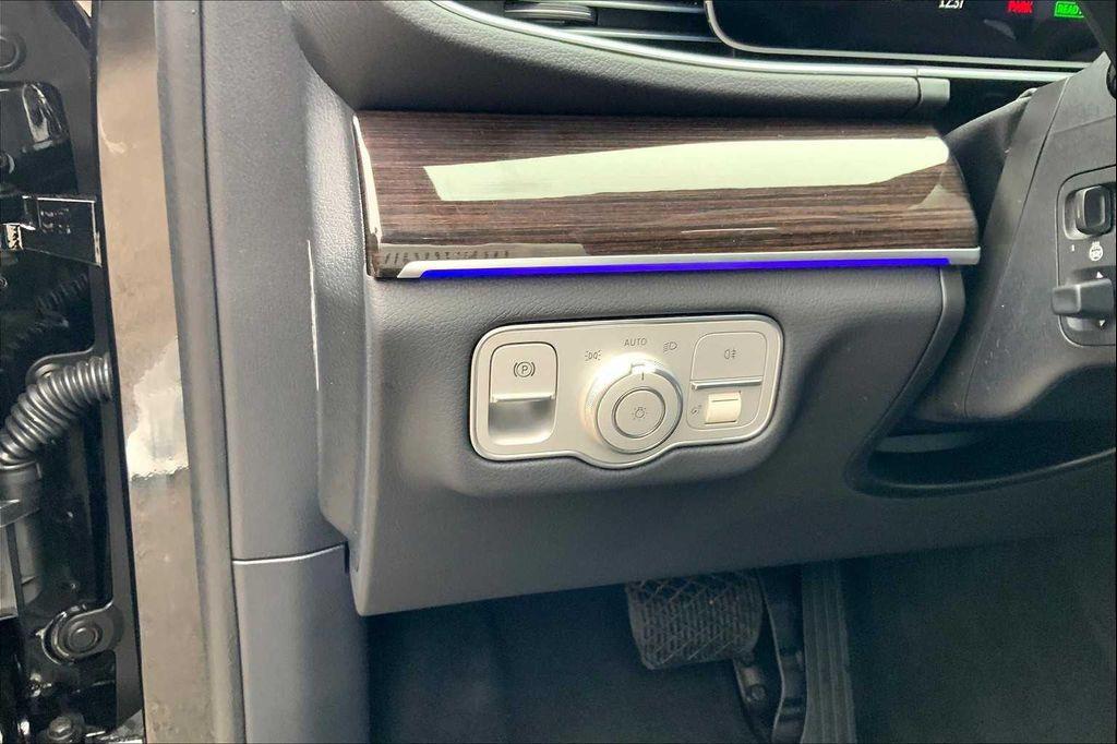new 2025 Mercedes-Benz GLE 450e car, priced at $75,665
