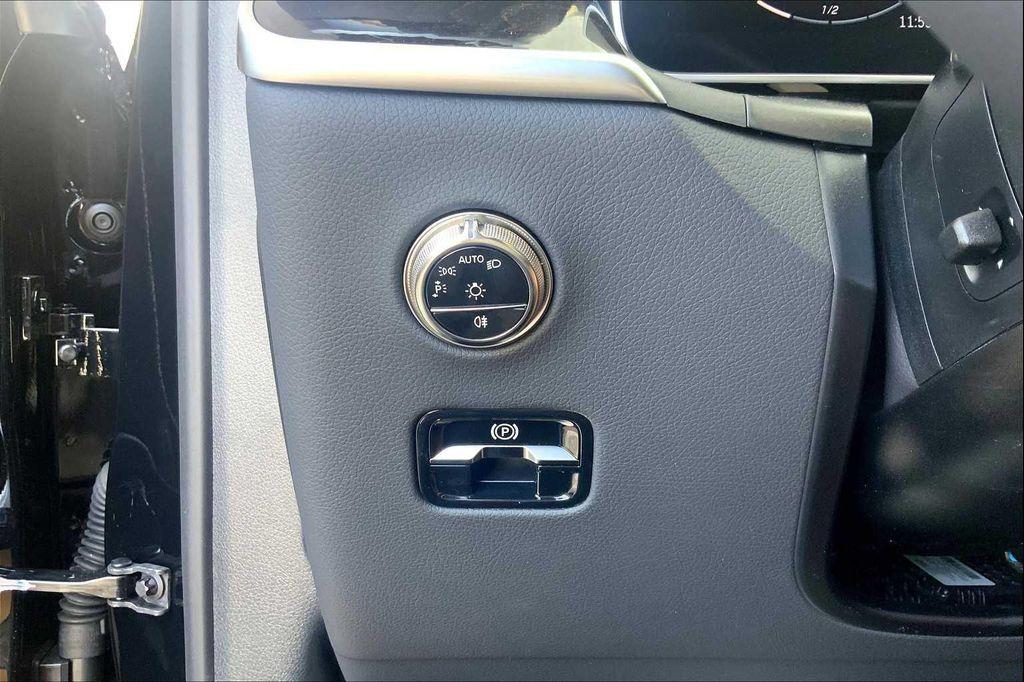 new 2025 Mercedes-Benz GLC 350e car, priced at $63,650