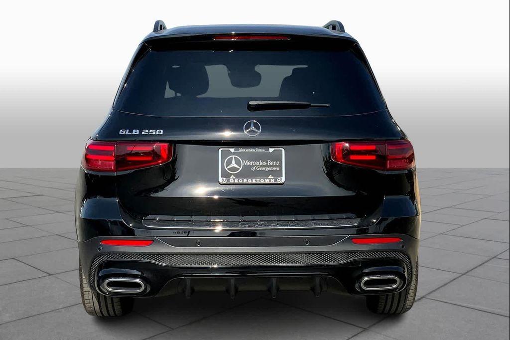 used 2024 Mercedes-Benz GLB 250 car, priced at $32,867