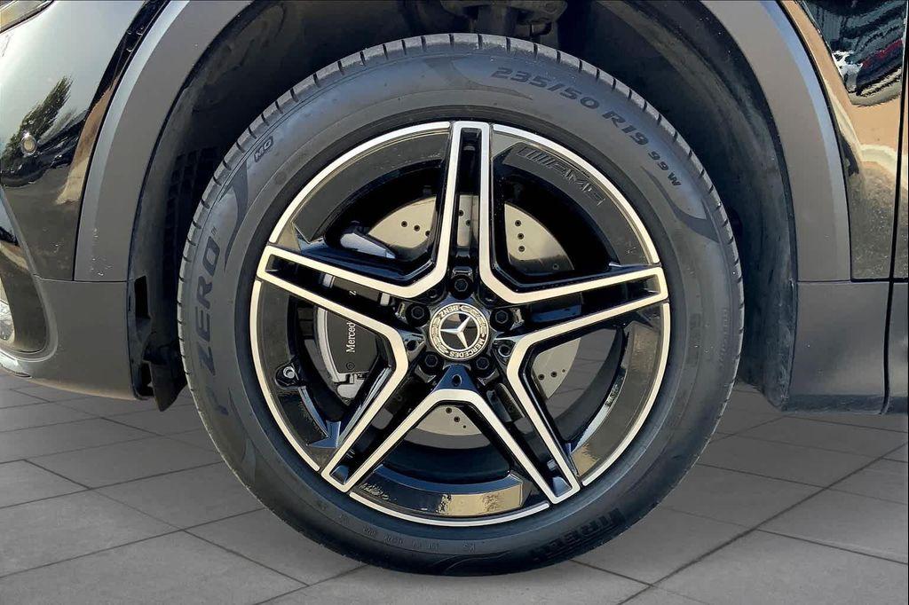 used 2024 Mercedes-Benz GLB 250 car, priced at $32,867