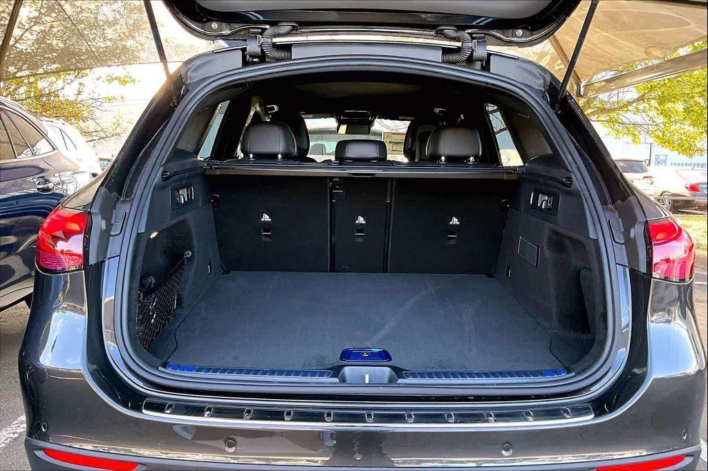 new 2026 Mercedes-Benz GLC 300 car, priced at $58,625