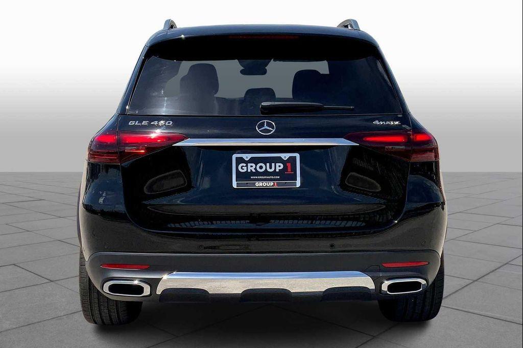 new 2025 Mercedes-Benz GLE 450 car, priced at $76,215