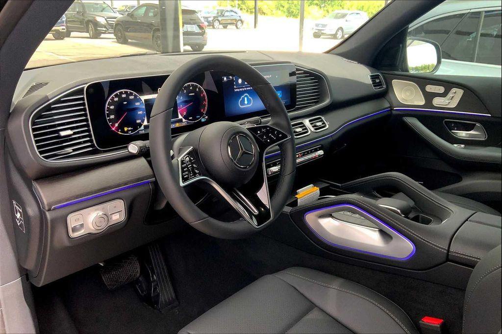 new 2025 Mercedes-Benz GLE 450 car, priced at $76,215