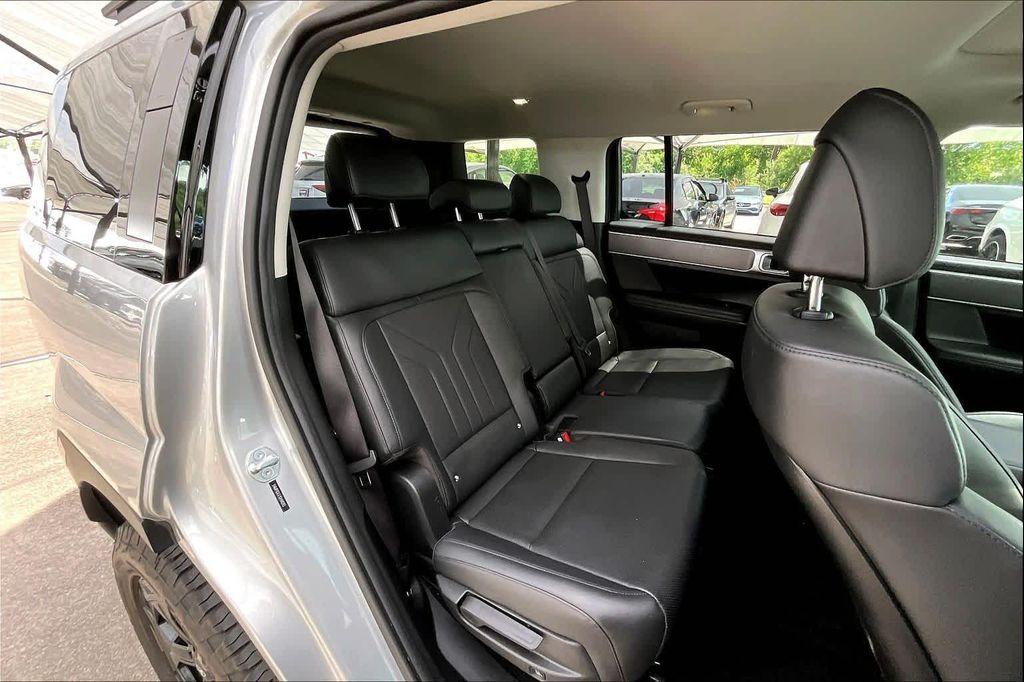 used 2025 Hyundai Santa Fe car, priced at $34,589