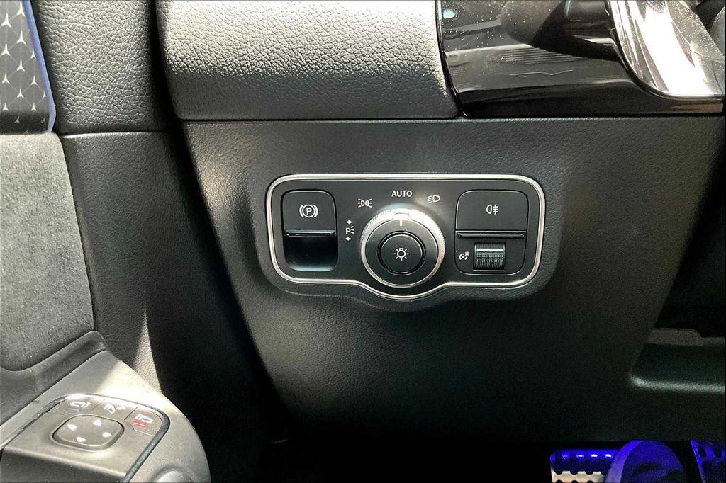 new 2025 Mercedes-Benz GLA 250 car, priced at $49,175