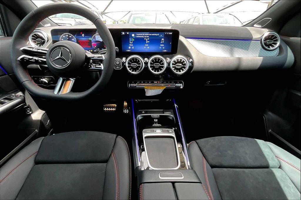new 2025 Mercedes-Benz GLA 250 car, priced at $49,175