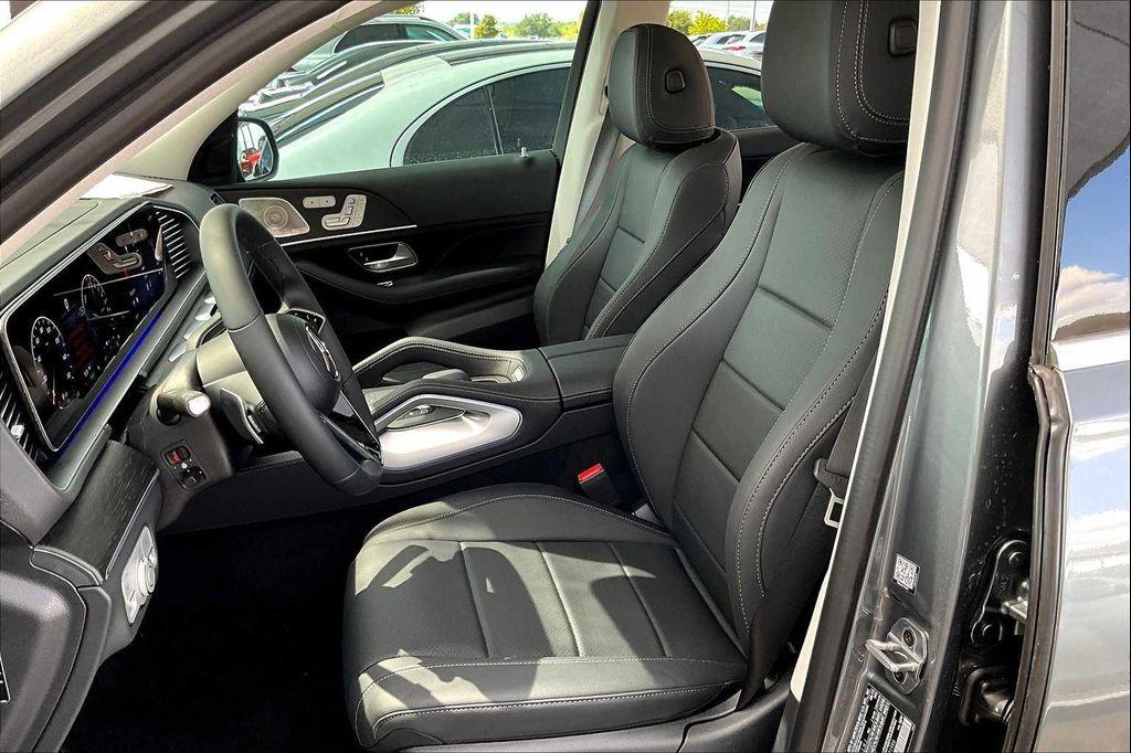 new 2026 Mercedes-Benz GLE 450e car, priced at $78,215