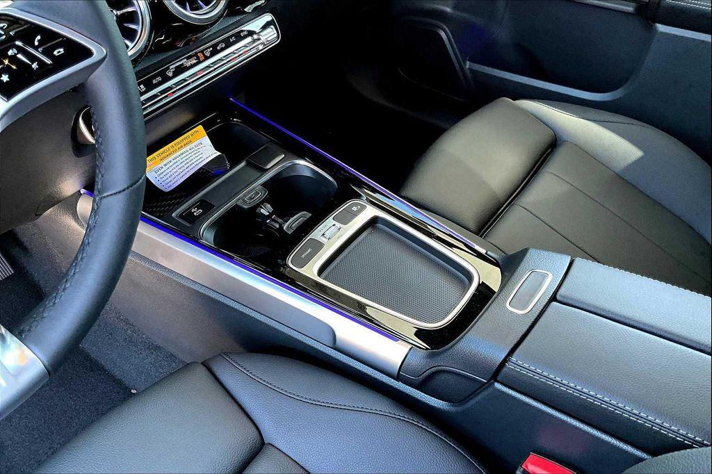 new 2025 Mercedes-Benz GLB 250 car, priced at $47,145