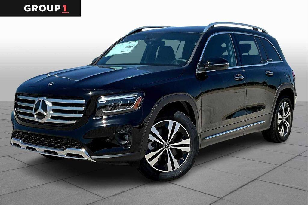 new 2025 Mercedes-Benz GLB 250 car, priced at $47,145