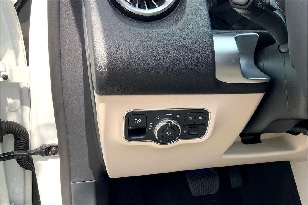 used 2025 Mercedes-Benz GLB 250 car, priced at $41,388