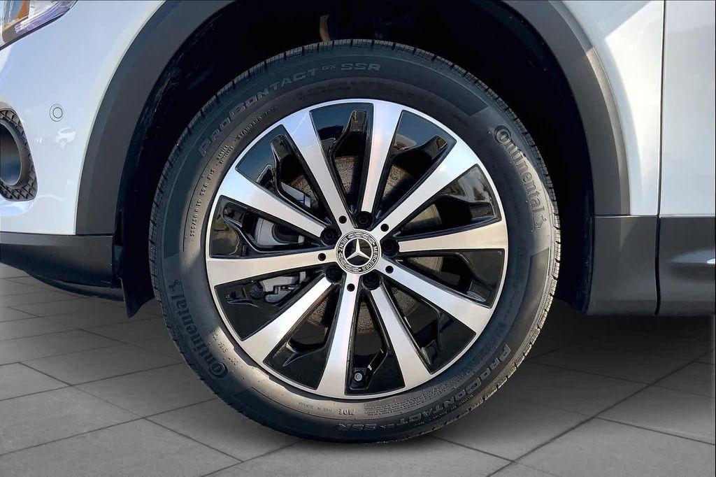 used 2022 Mercedes-Benz GLB 250 car, priced at $25,993