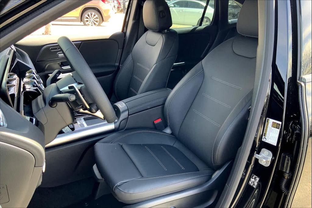 new 2025 Mercedes-Benz AMG GLA 35 car, priced at $62,665