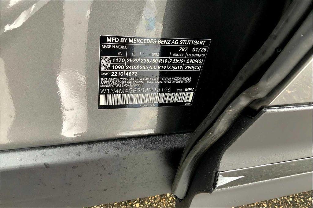 used 2025 Mercedes-Benz GLB 250 car, priced at $37,996