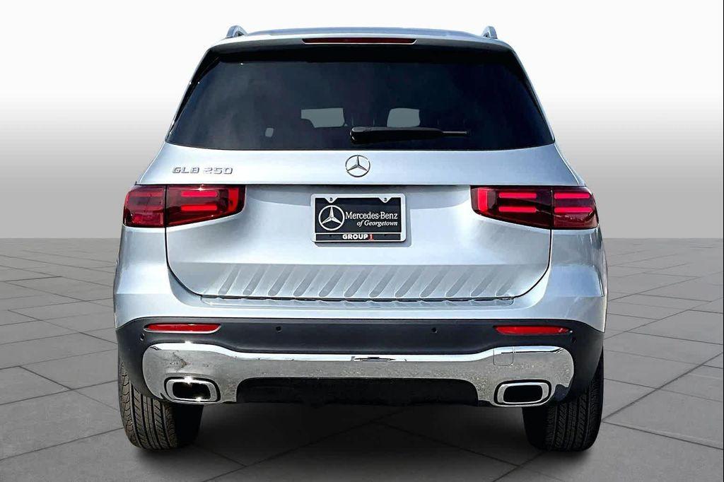 new 2026 Mercedes-Benz GLB 250 car, priced at $49,325