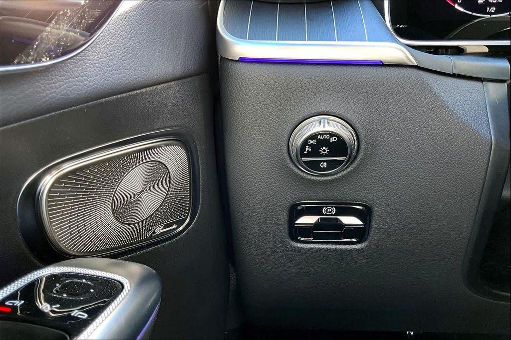 new 2026 Mercedes-Benz GLC 300 car, priced at $60,170