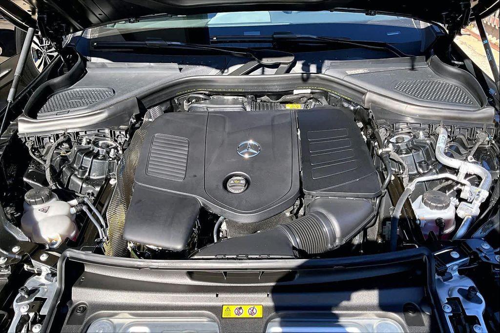 new 2026 Mercedes-Benz GLC 300 car, priced at $60,170