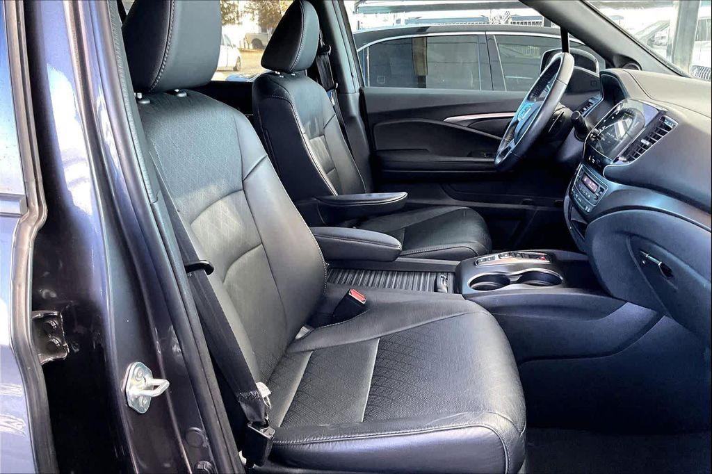 used 2021 Honda Passport car, priced at $23,879