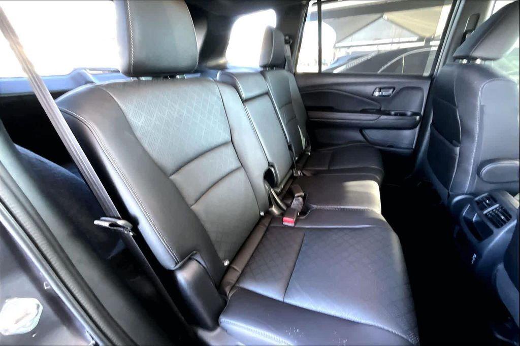 used 2021 Honda Passport car, priced at $23,879