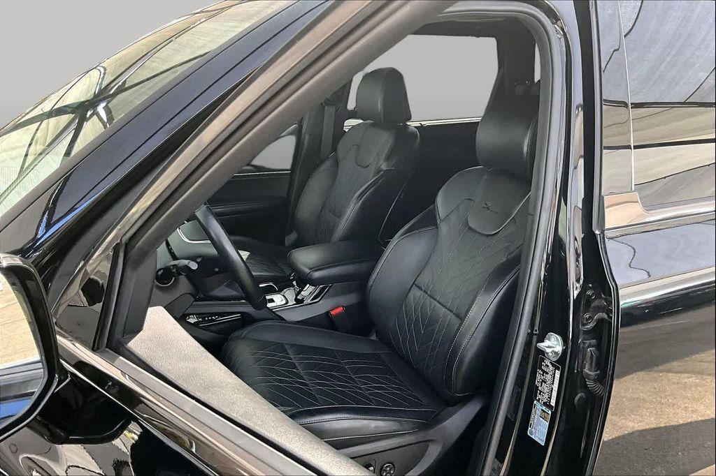used 2024 Kia Telluride car, priced at $39,208
