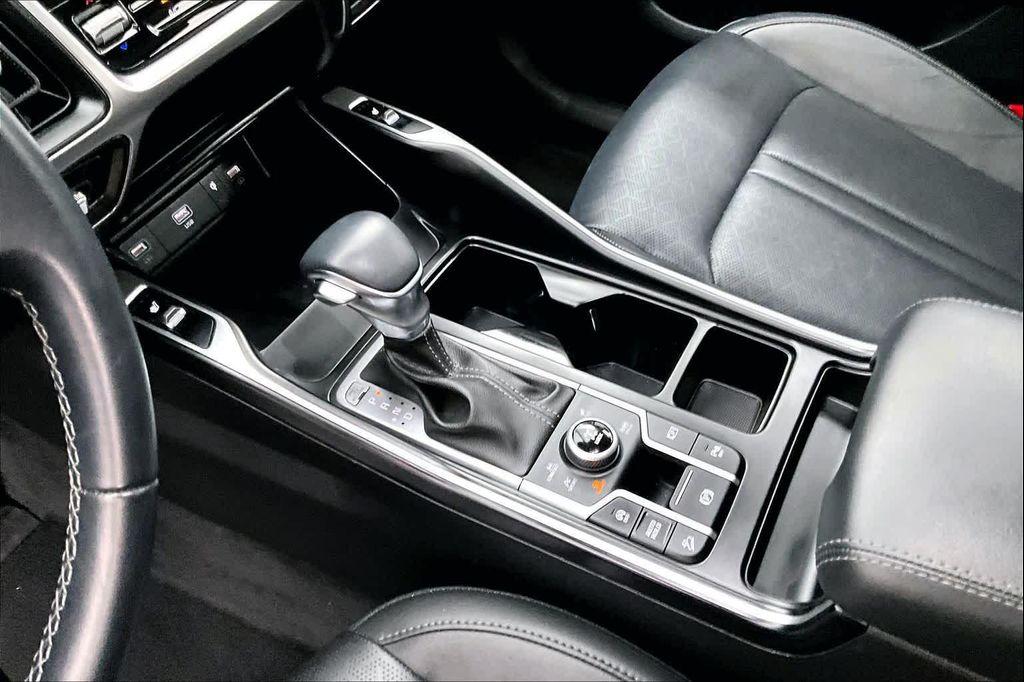 used 2023 Kia Sorento car, priced at $27,978