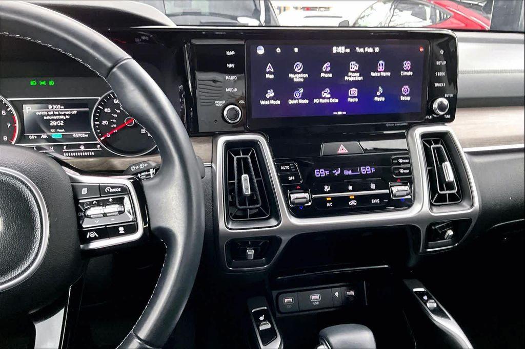 used 2023 Kia Sorento car, priced at $27,978