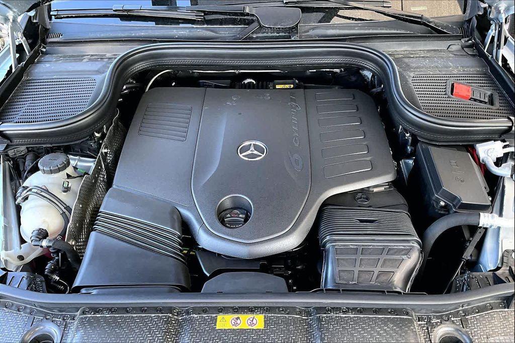 new 2026 Mercedes-Benz GLE 450 car, priced at $80,600