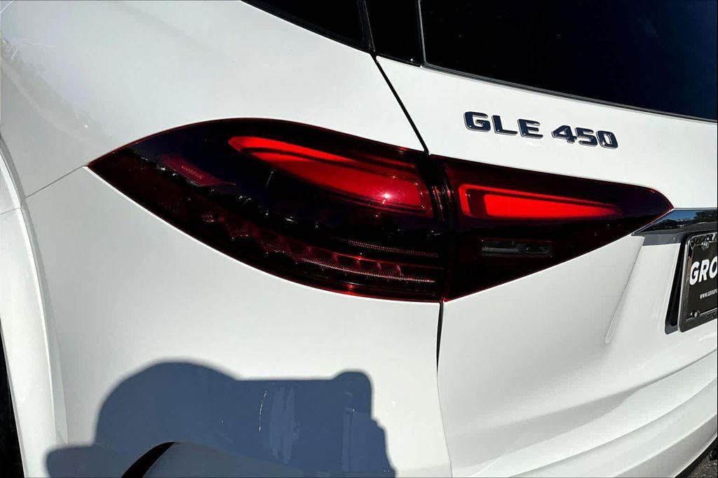 new 2026 Mercedes-Benz GLE 450 car, priced at $78,595