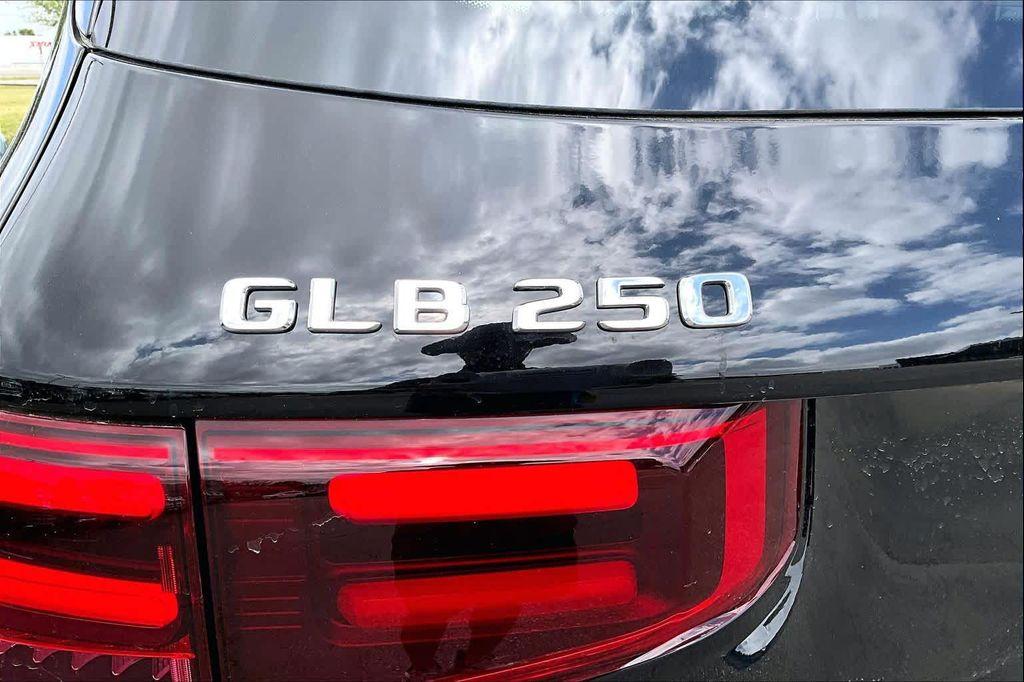 new 2026 Mercedes-Benz GLB 250 car, priced at $50,120