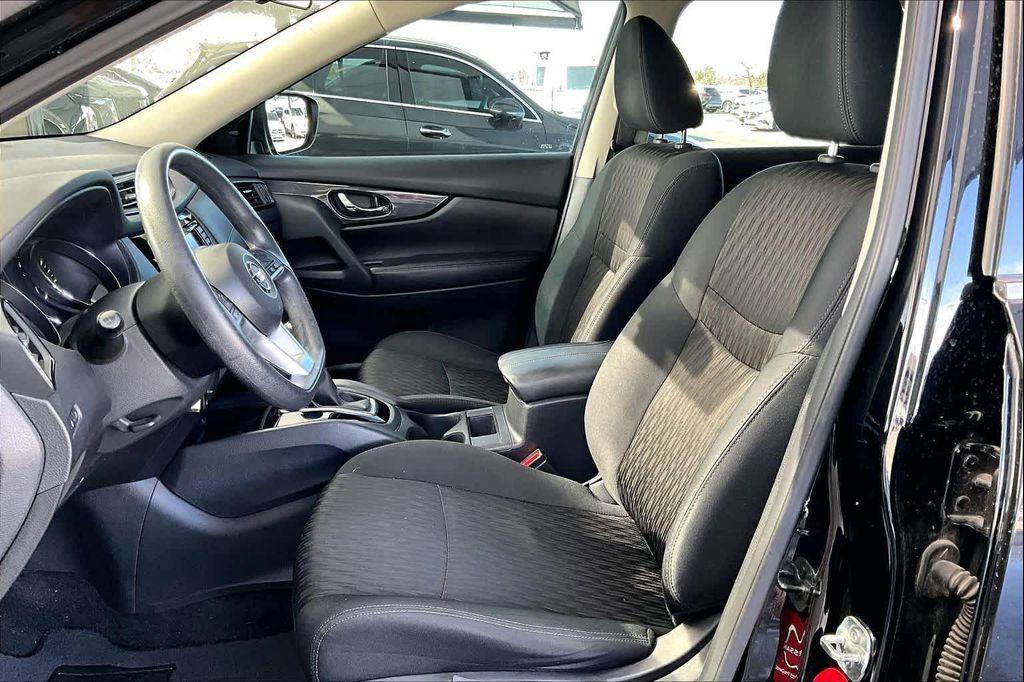 used 2018 Nissan Rogue car, priced at $13,657