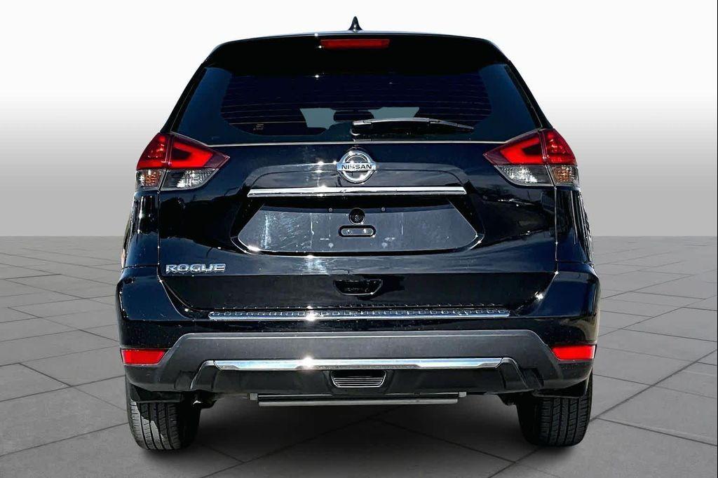 used 2018 Nissan Rogue car, priced at $13,657