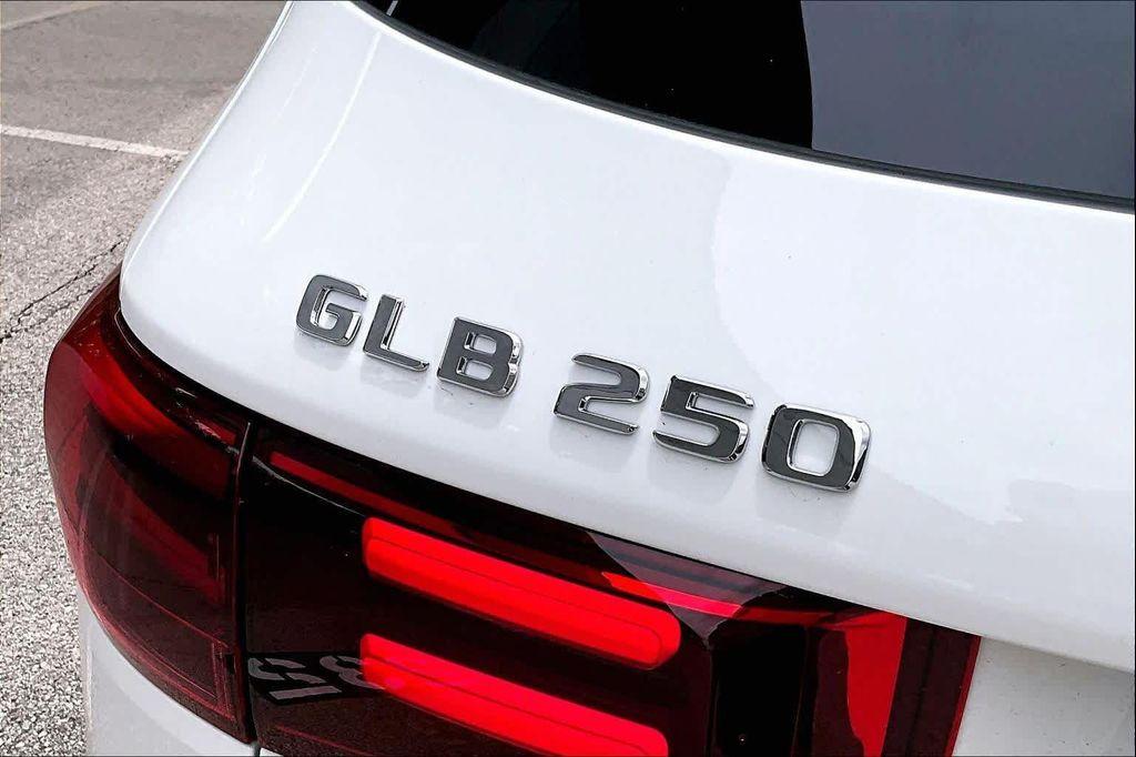 new 2026 Mercedes-Benz GLB 250 car, priced at $46,870