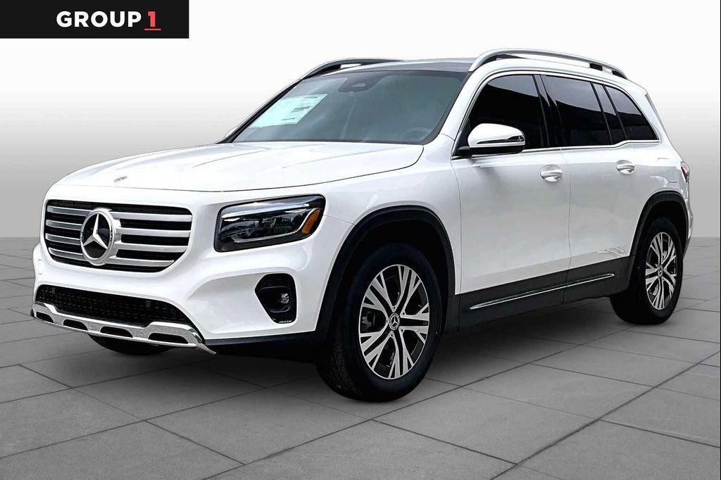 new 2026 Mercedes-Benz GLB 250 car, priced at $46,870