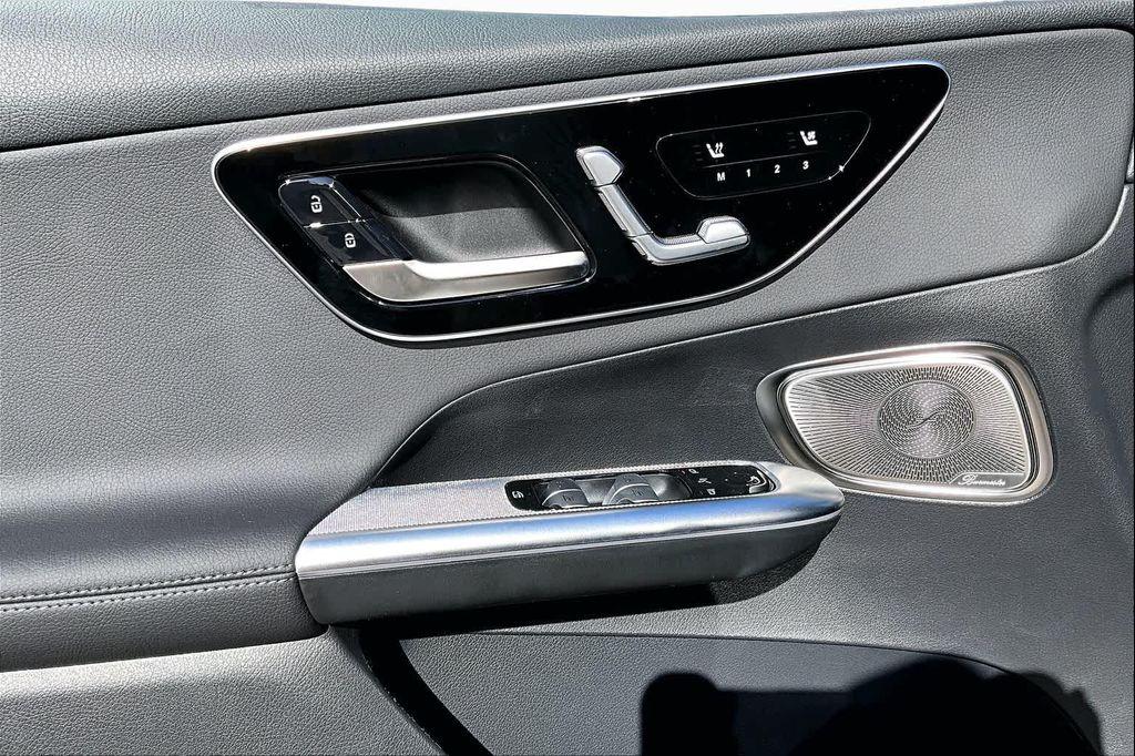 new 2026 Mercedes-Benz GLC 300 car, priced at $59,030